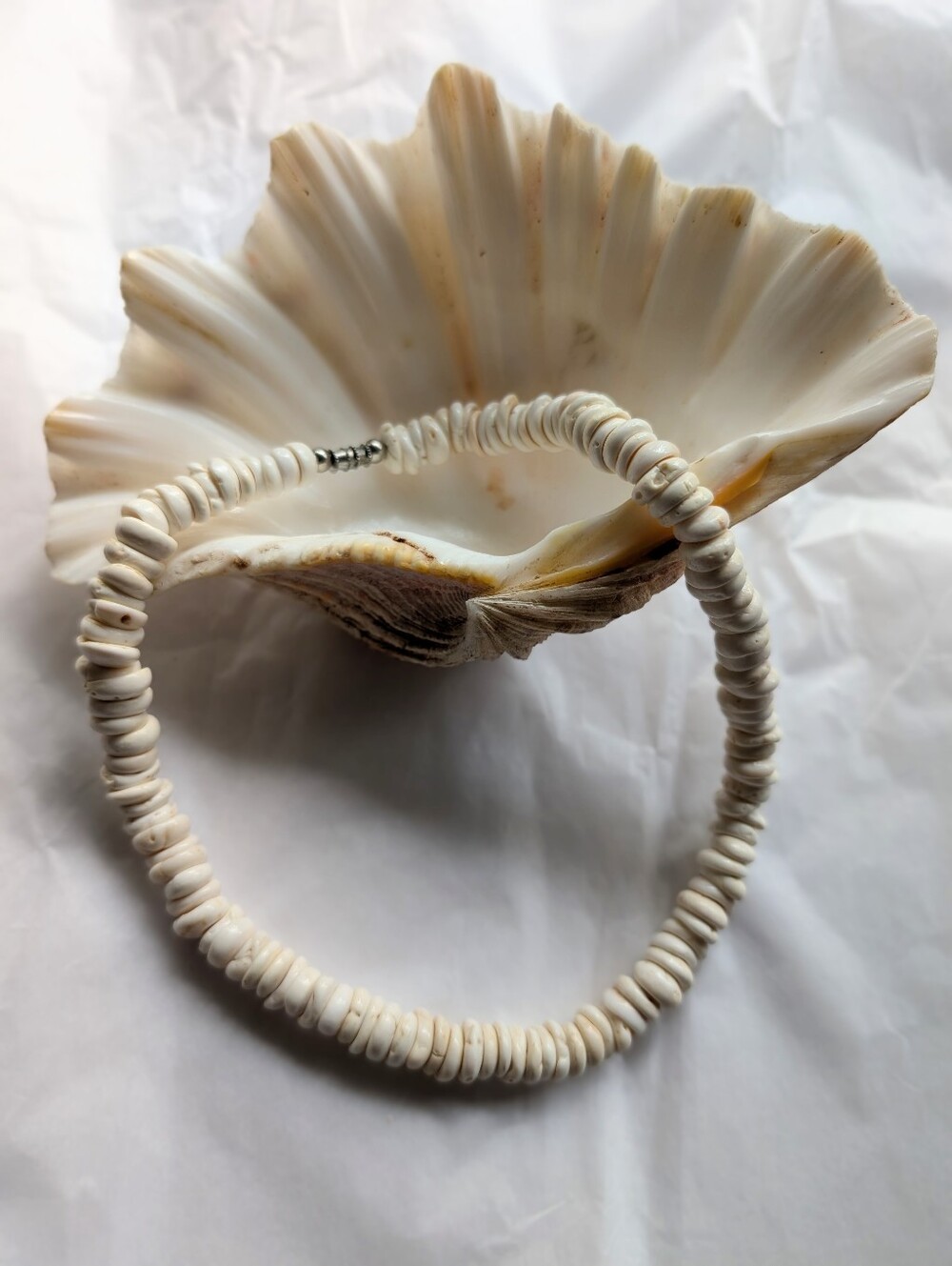 Vintage 70's Pukka Shell Necklace